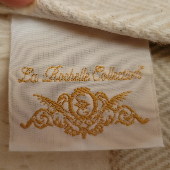 NEW package La Rochelle ultimate Coastal Grandma decor flannel throw blanket - Picture 9 of 10